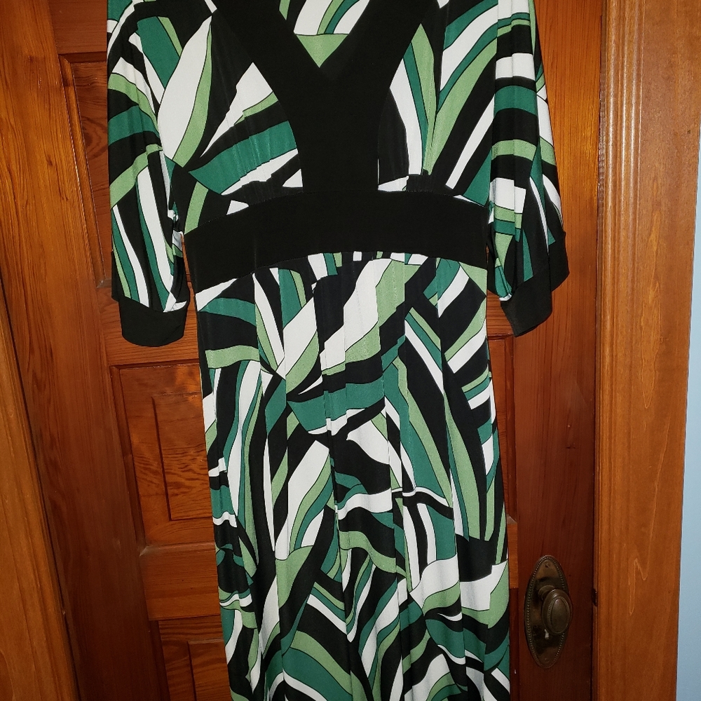 Women's dress size 10 from Dress Barnblpoj